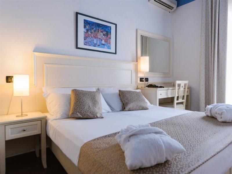 Hotel Fra I Pini Rimini Eksteriør billede