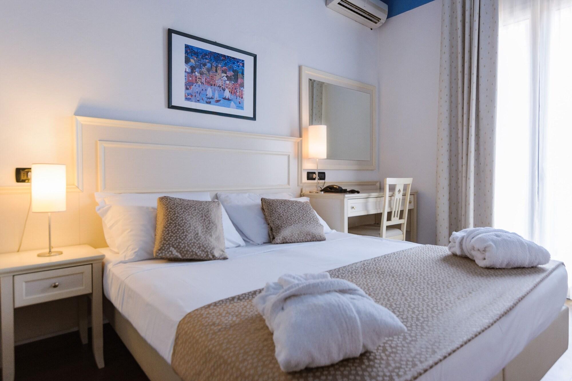 Hotel Fra I Pini Rimini Eksteriør billede