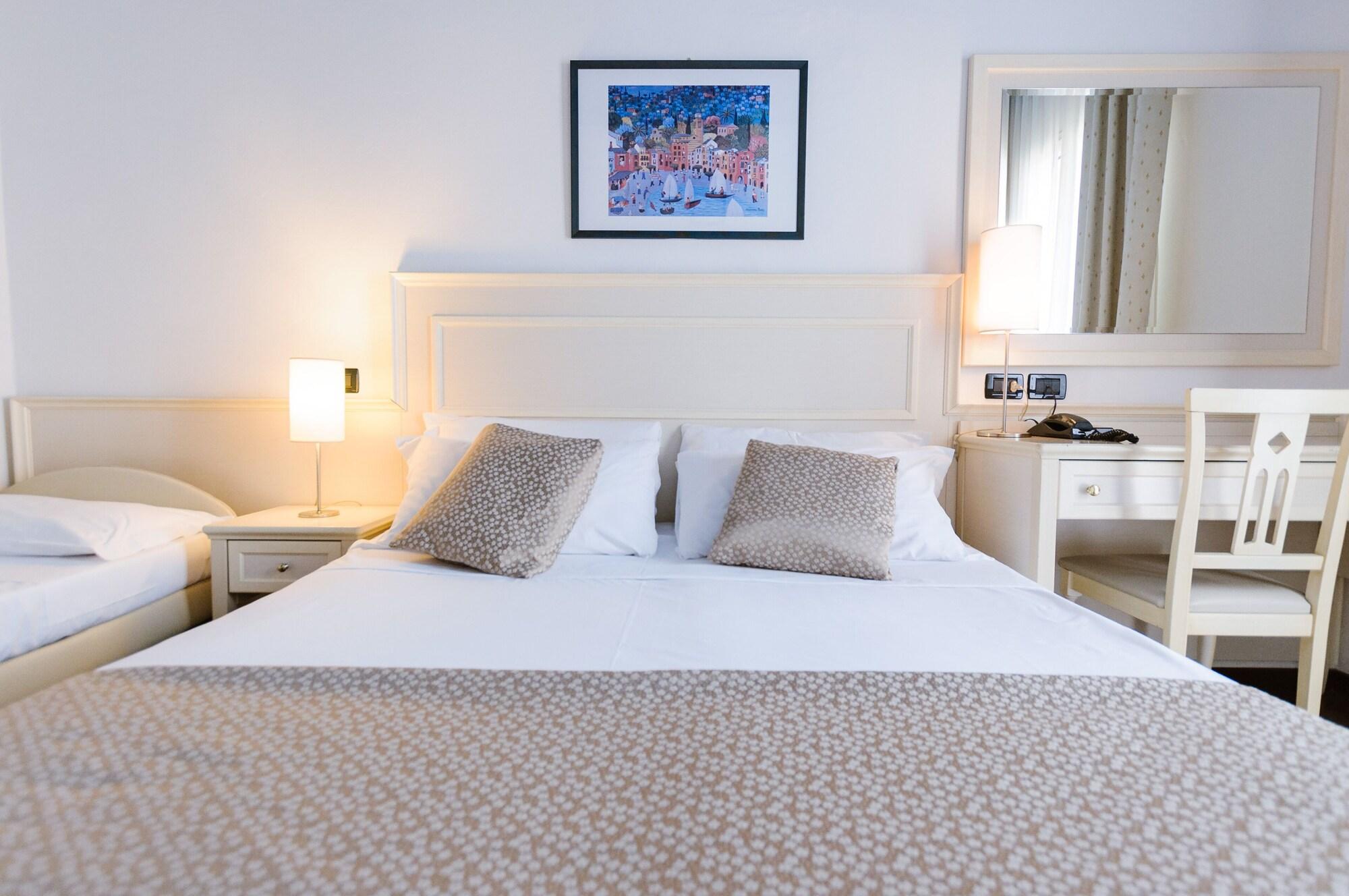 Hotel Fra I Pini Rimini Eksteriør billede