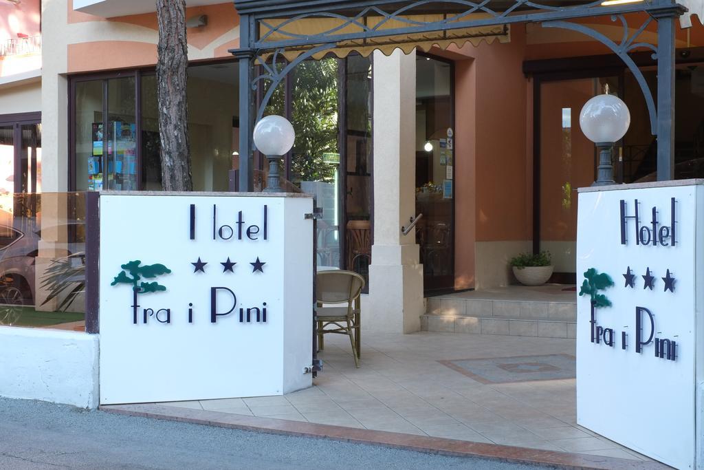 Hotel Fra I Pini Rimini Eksteriør billede
